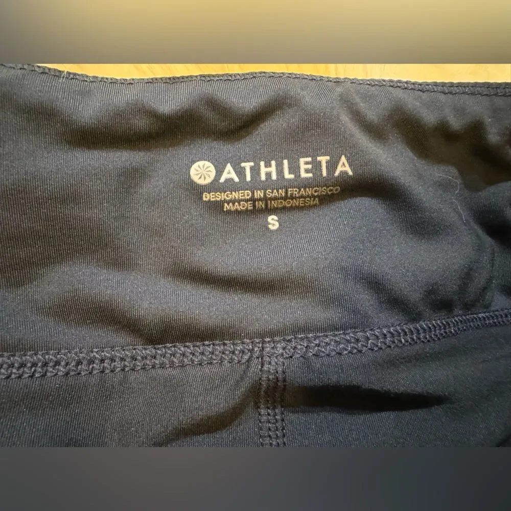 Athleta Laser Run Skort size Small in Navy Blue